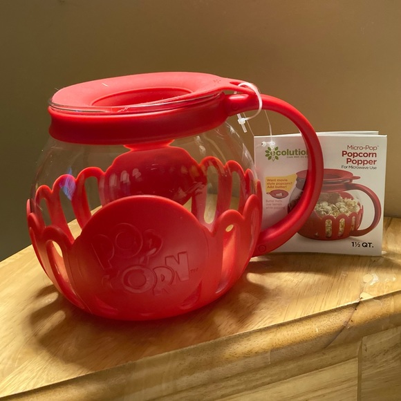 Microwave Popcorn Popper Red Borosilicate Glass 3 in 1 Silicone Lid 1.5 Quart - Picture 10 of 11